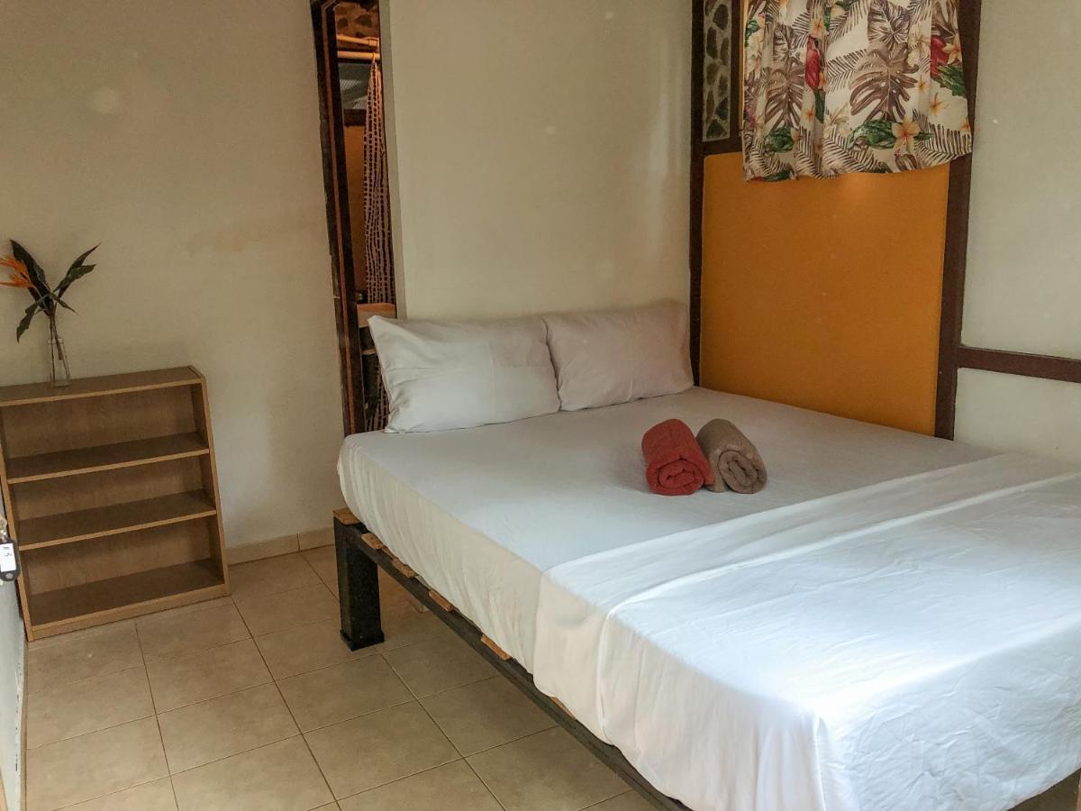 Uvita River Guesthouse Exterior photo